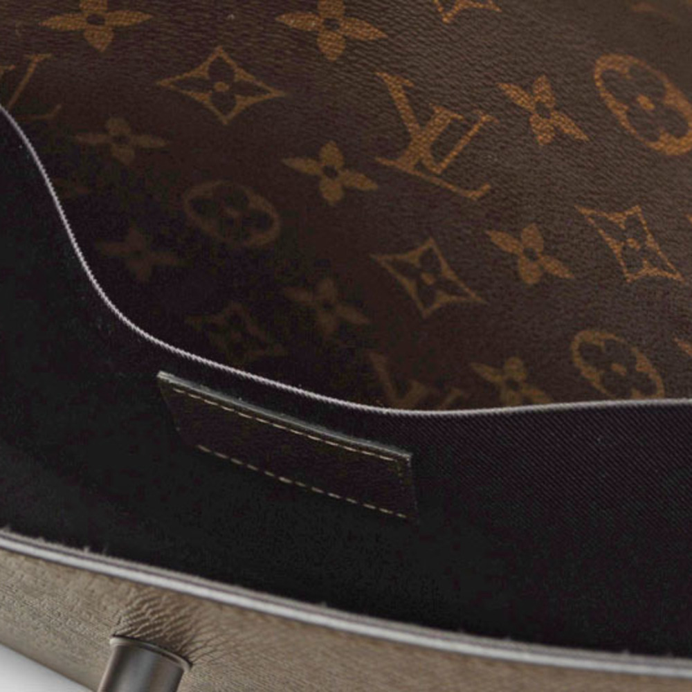 LOUIS VUITTON Brown Monogram Pochette Clutch Bag - Picture 6 of 12